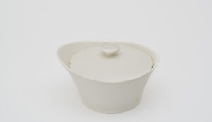 HACHI (M) Ivory