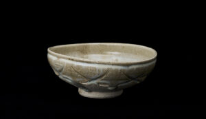 彫斑唐津向付五客組Engraved Speckled Karatsu Dish (a set of five)
